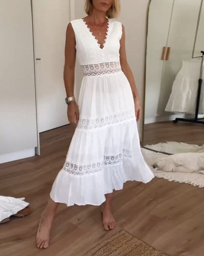 Aurélie | Vestito elegante in pizzo con scollo a V