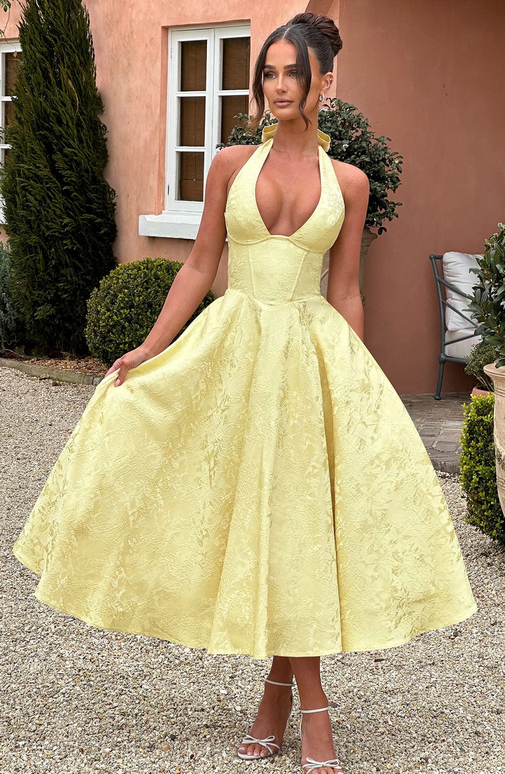 Isabella | Abito Midi con Schiena Scoperta (Stile Halter)